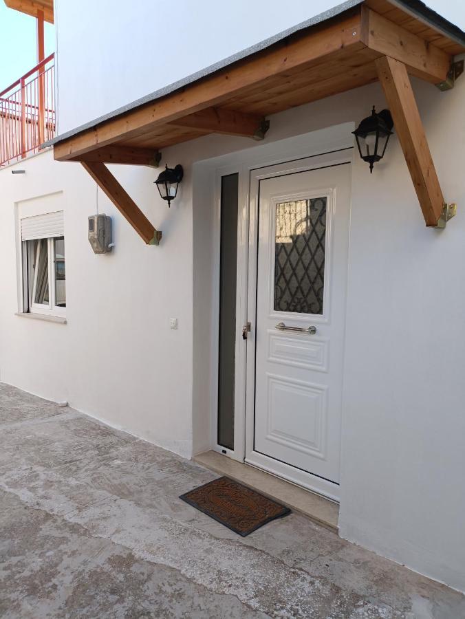Kalamitsi 2 Floor Apartment Kalamítsion Alexándrou Екстериор снимка